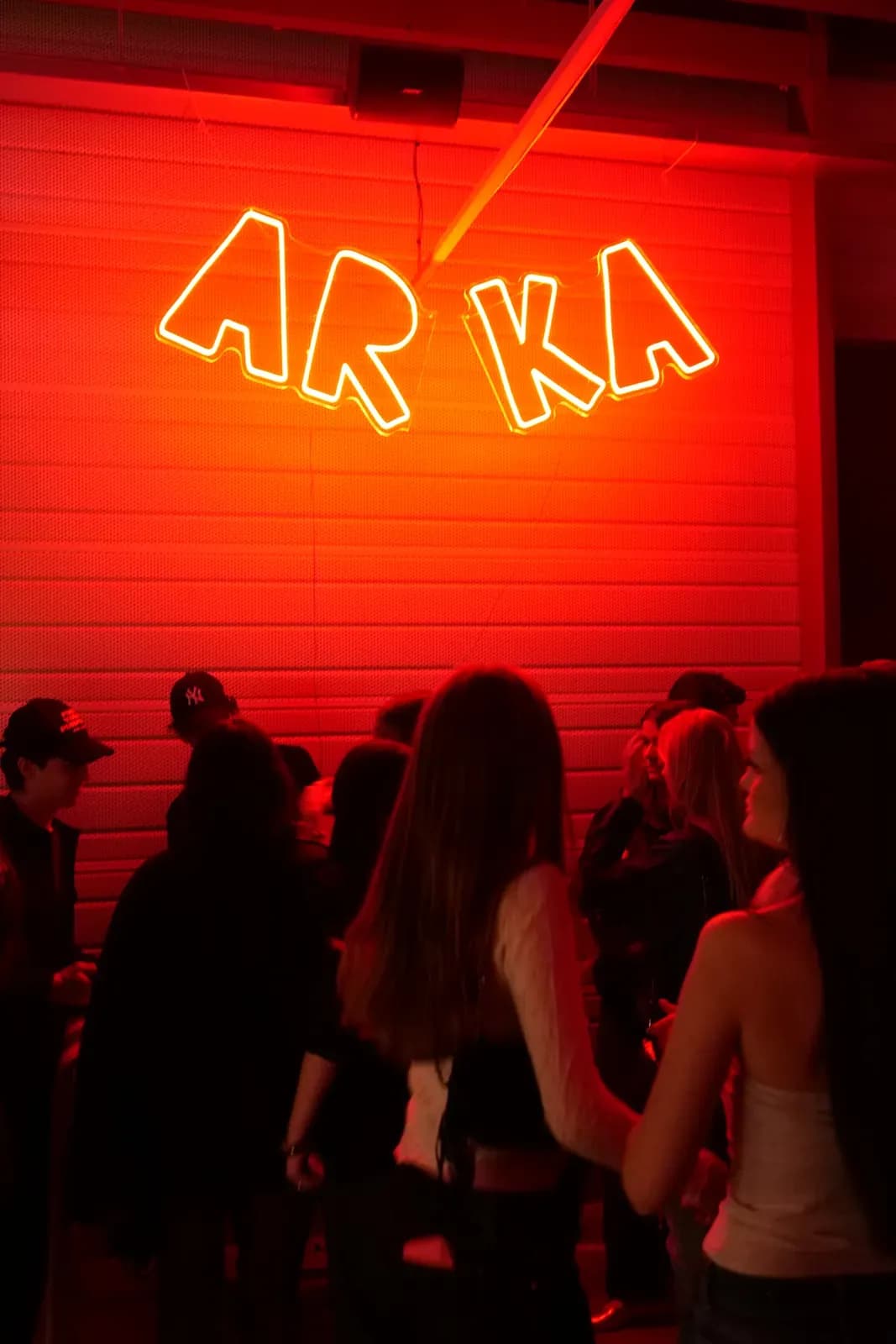 La salle sous le néon ARKA